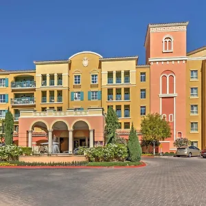 Apartment Vegas With Balcony, Amenities!