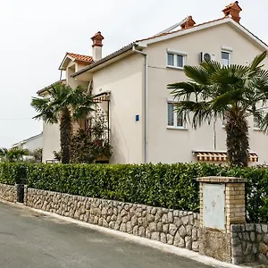 Cvelic 3* Malinska