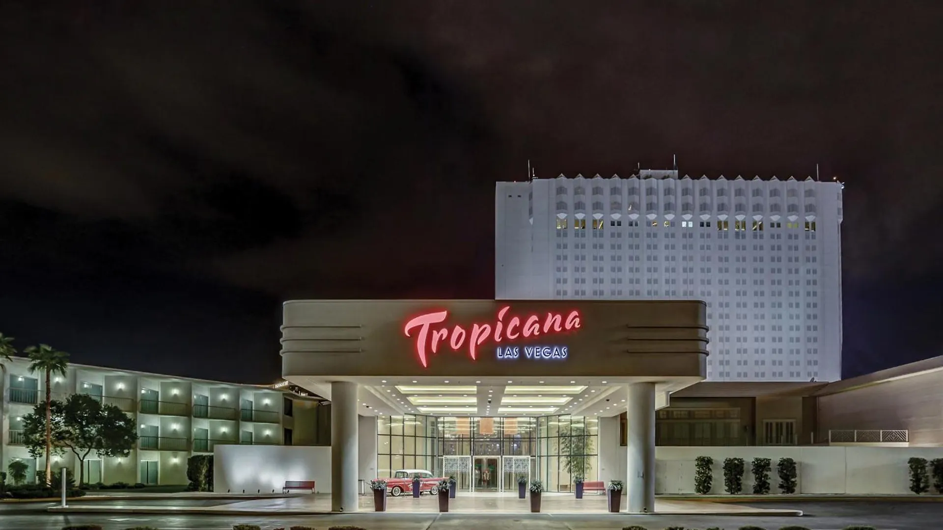 Tropicana Las Vegas A Doubletree By Hilton Resort & Casino - Free Parking
